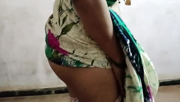 Desi Maid Rangeeli Mangala Fucked Hard By Owner - Marathi Audio Sex