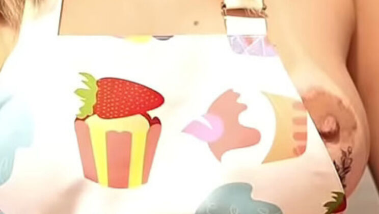 Ambar Prada's Big Booty Latina Ass Shaking Wild Solo Masturbation with Cucumber