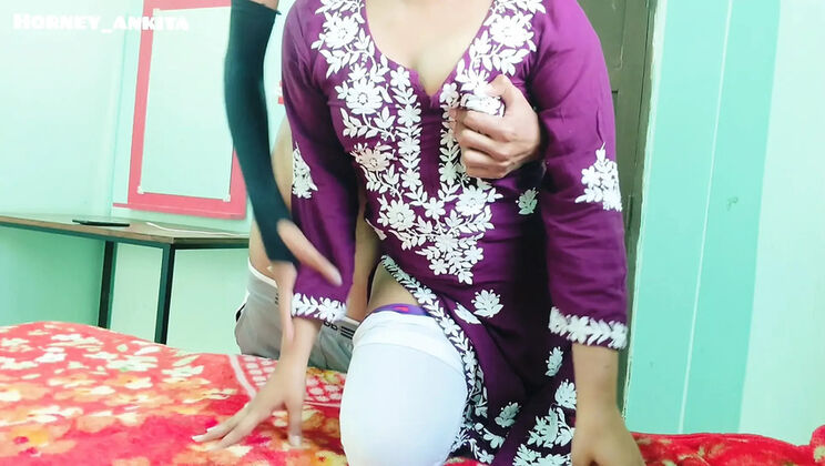 Desi GF BF OYO Room MMS Sex - Horny Ankita Tight Pussy Fuck Hindi Audio