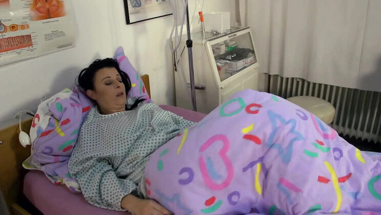 Nurse DP Hospital Fuck - Bonny Devil Hardcore Anal & Blowjob