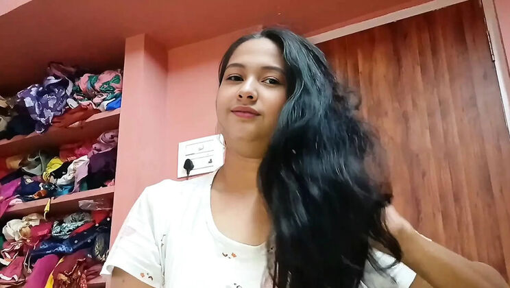 Desi Aunty Neighbour Secret Blowjob - Deep Throat & Cum Swallowing