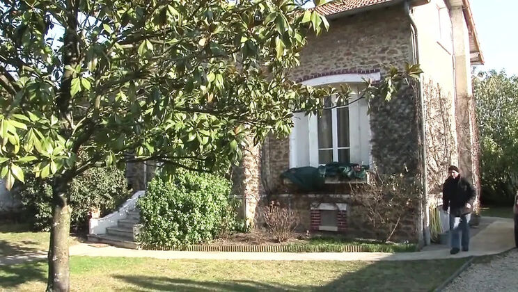 Horny Pervert Jerks Off To Older Lady In Shower - Cougar Fucking & Cum In Mouth