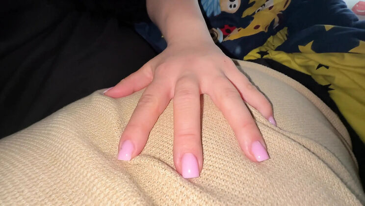 My First Time Fuck! Amateur Brunette BBW Shows Her Lovely Blowjob and Cumshot