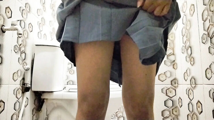 Asian Student Jesline Joy Stabbed In Bathroom - Naughty 18 Year Old Village Beauty With Perfect Body