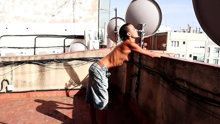 Magia Rosa Outdoor Blowjob on Terrace - Latina Amateur Cum in Mouth Summer Fun