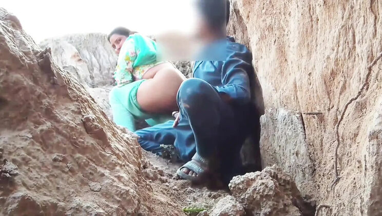 Big Ass Indian Aunty Abida Parveen Hardcore Sex - Fingering, Blowjob, Cum in Mouth, Pussy Licking in HD