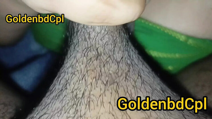 Desi Hot MILF Bhabi Gives Intense Rimjob - Desibullhuby Amateur Homemade