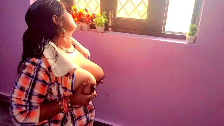 Hot Desi Stepsister Gives Blowjob and Takes Cum in Mouth - 18 Year Old Indian Homemade Sex