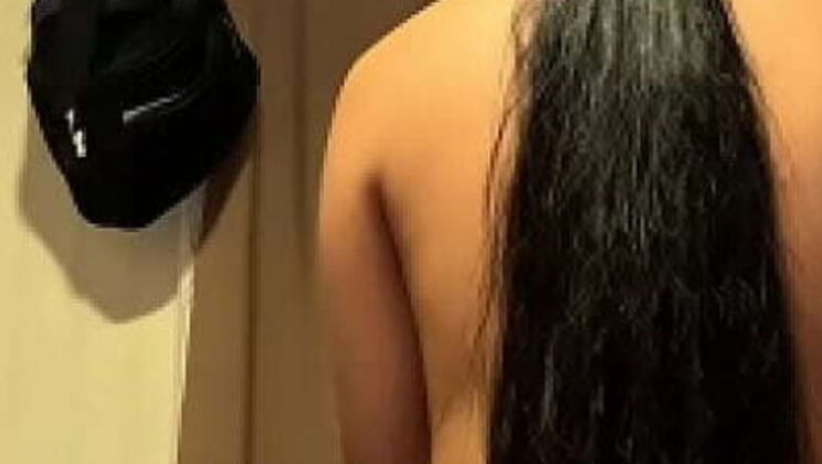 Homemade Amateur Sex with Latina Wife Graci - Big Booty Kleiin Gives Good Feelings