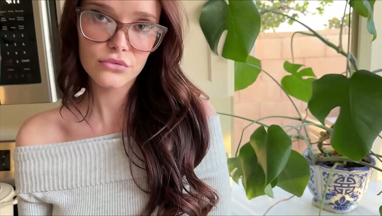 Redhead Stepdaughter Blowjob Facial - Chloe Foxxe Fucks Stepdad Alex Adams - Family Roleplay POV