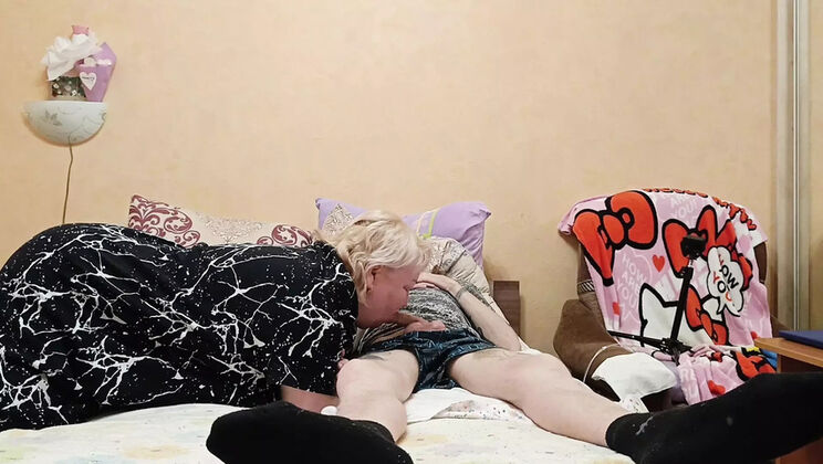 Neighbor MILF Zona901 Deep Throat Blowjob & Cum Swallow Last Drop