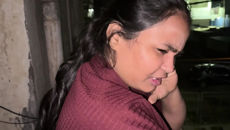 Desi Couple Intense Night Sex - Hindi Urdu Loud Moaning & Deep Throat Blowjob