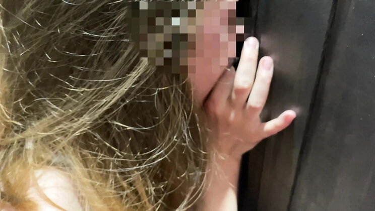 Amateur Housewife Tries Gloryhole - Cum in Mouth with European Wife