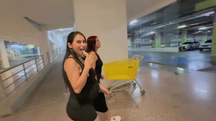 Pregnant Teen Jenifer Play Fucks Friend After Mall - Public Outdoor Threesome Creampie