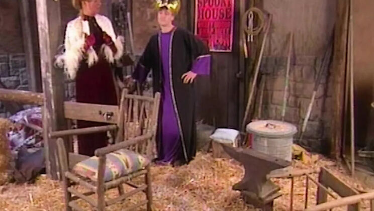 Princess Passion: Intense MILF Bond with Big Tits and Cumshot