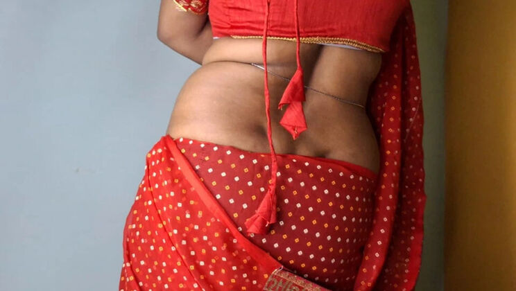 Desi Bhabhi Lisha Roleplay Hot Scene - Big Tits Indian Aunty Cheating on Camera