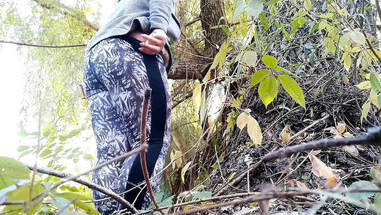 Mature Stepmom Doggystyle Outdoor Fuck - Big Ass Ukrainian MILF Public Masturbation