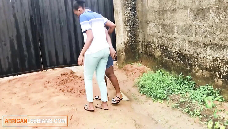 Amateur BBW Ebony Lesbians Strip and Lick Pussy Homemade