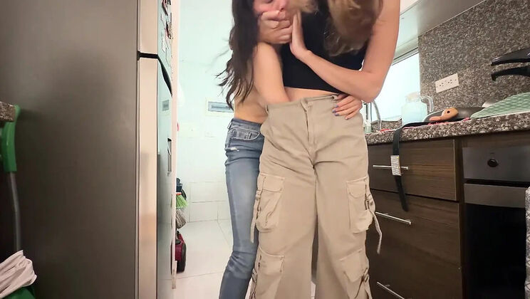 Lesbian Tribbing Makes Pussies Wet - Scarlettandc Latina Big Booty Orgasm HD