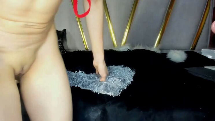 Maria Fernada's First Time: Huge Dildo Destroys Her Fat Ass