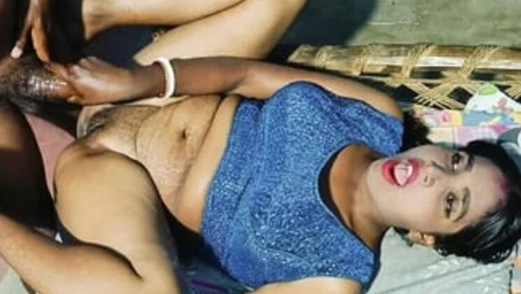 Desi Aunty Sali Fingering Footjob with Audio - Indian Couple XXX