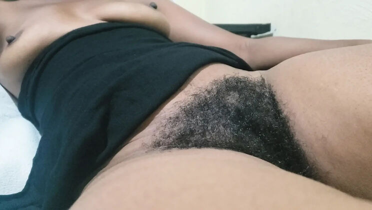 Hairy MILF Babe Shows Off Her Natural Curves in Soft, Intimate Nude Scene