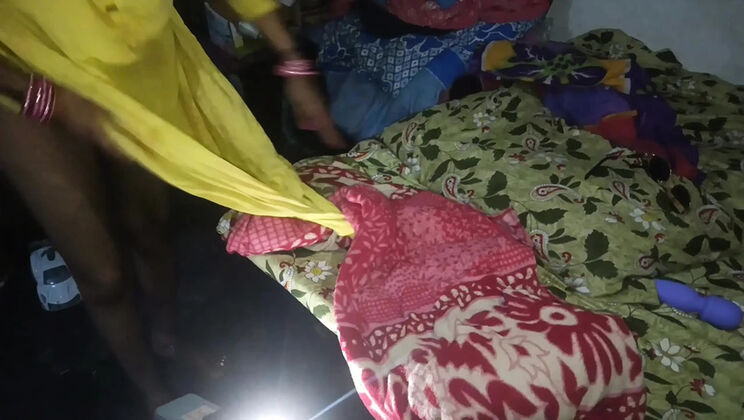 Pyari Bhabhi’s Big Ass Gets Rough Anal Doggy Style – Hindi Audio Cumshot