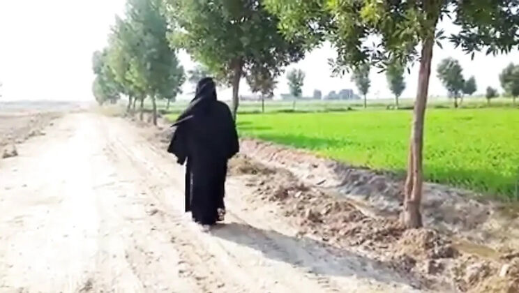 Desi Village School Girl Leaked MMS Hardcore Sex Video