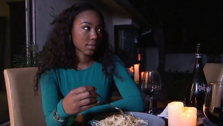 Lesbian First Dates Full Movie - Black Girls Eating Pussy And Fingering