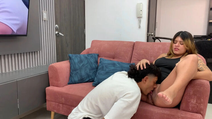 I fuck my stepsister in our living room when nobody is home