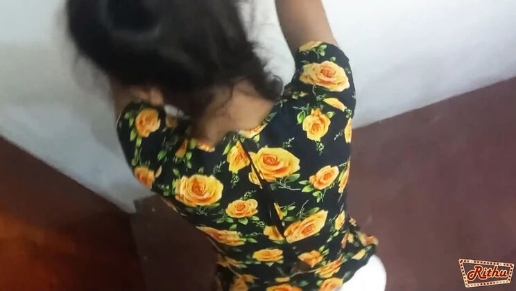 Sri Lankan Village Girl Rithu_Girl Fucked Hard and Cum Inside Pussy