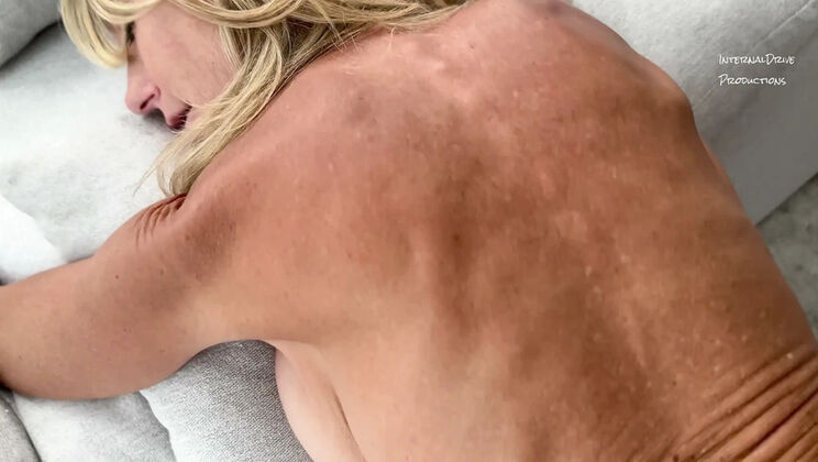 Hard Anal Fuck on My Knees