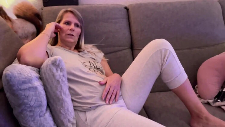 Secret Blowjob in Front of Her Husband