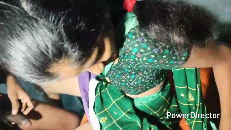 Indian Desi Teen 18 Years First Time Sex Video