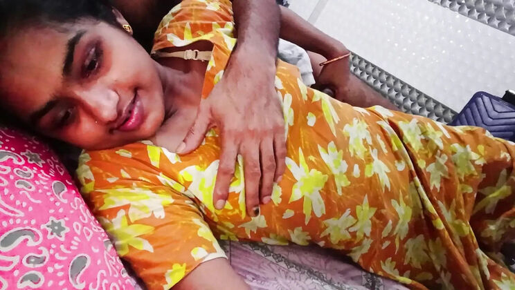 Desi Babe Titfuck and Huge Cum Load on Big Boobs - Homemade Indian Amateur