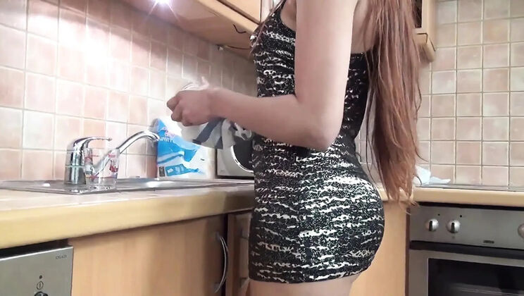 Make Me Wet! Blowjob, Shower, Pissing & Cum on Tits