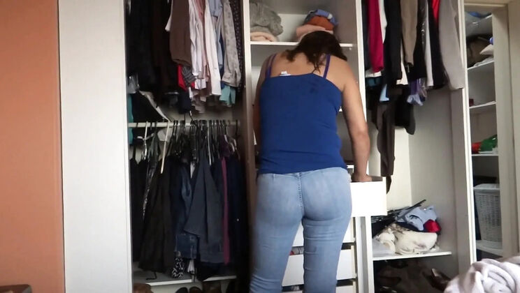 Stepmom Gets Dressed in Front of Stepson and Lets Him Cum on Her Big Ass