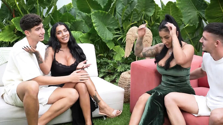 Swingers on Holiday – Yasmina Khan & Mariana Martix in HD Nude Hindi Audio